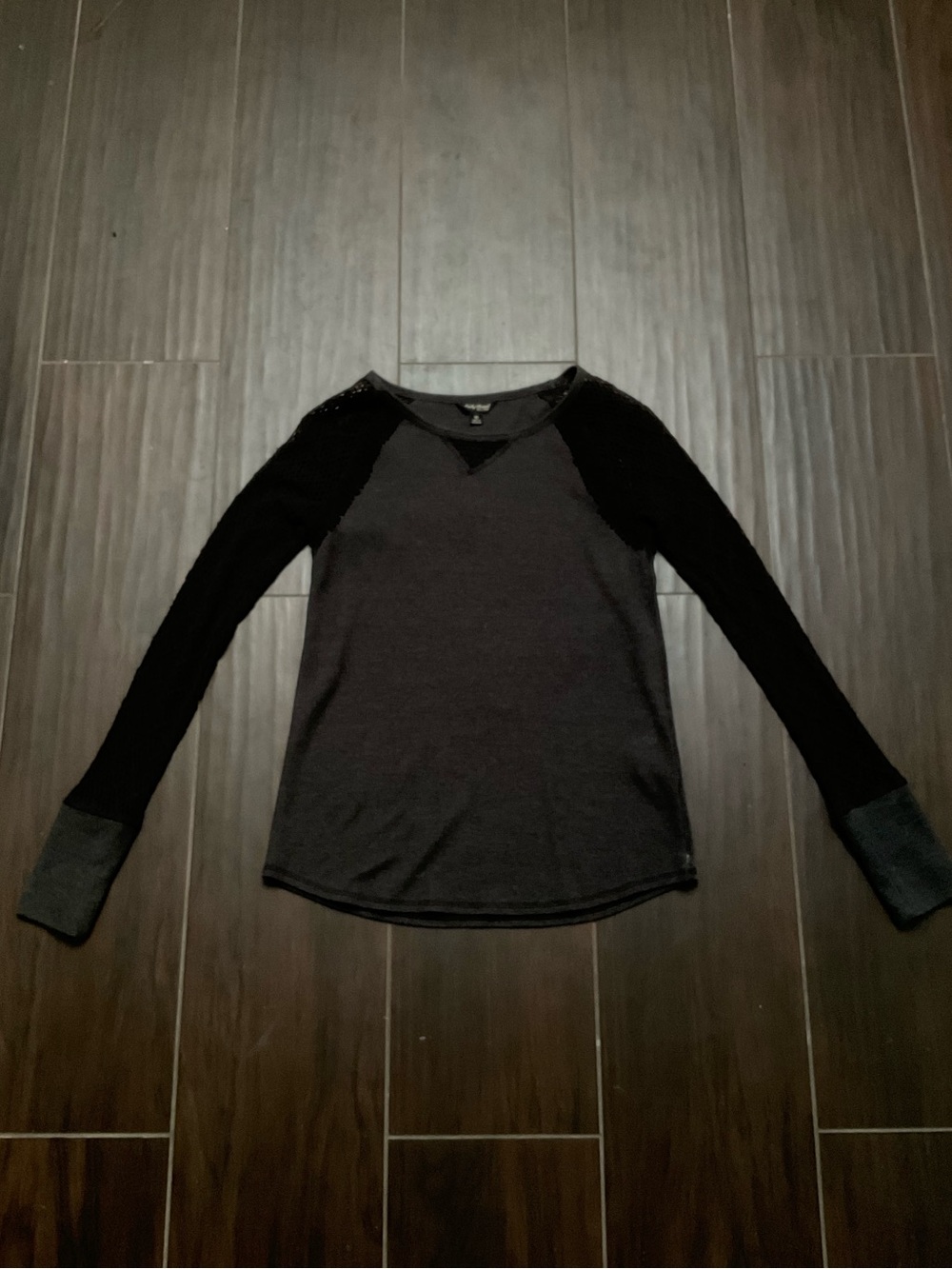 Lucky Brand Long Sleeve Colorblock Scoop Neck Top - Black
